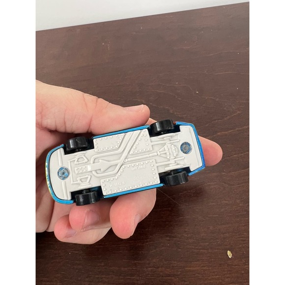 Vintage 1996 Hot Wheels Bobby Hamilton #43 car - Picture 4 of 4